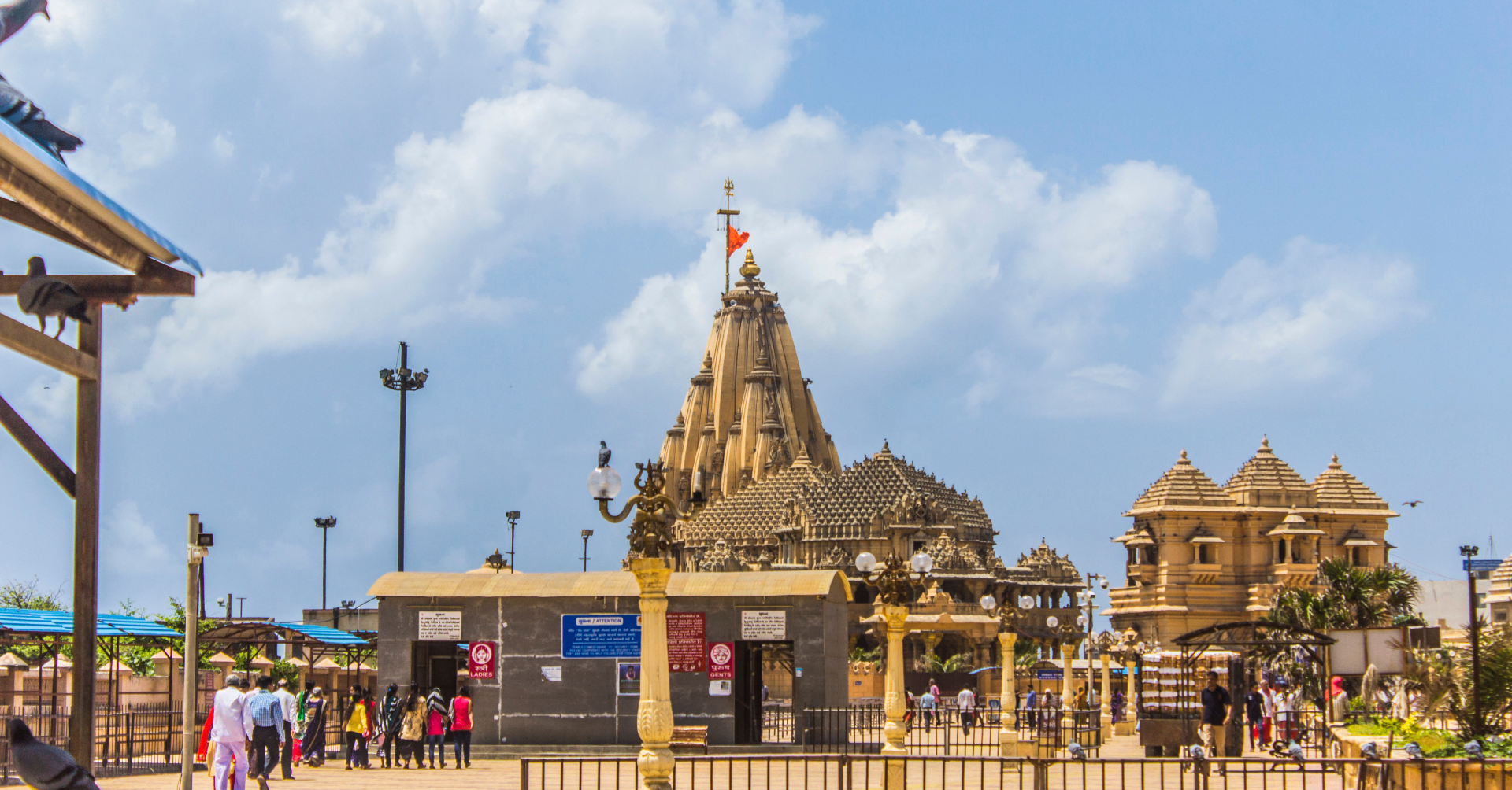Dwarka–Somnath Darshan Gujarat tour